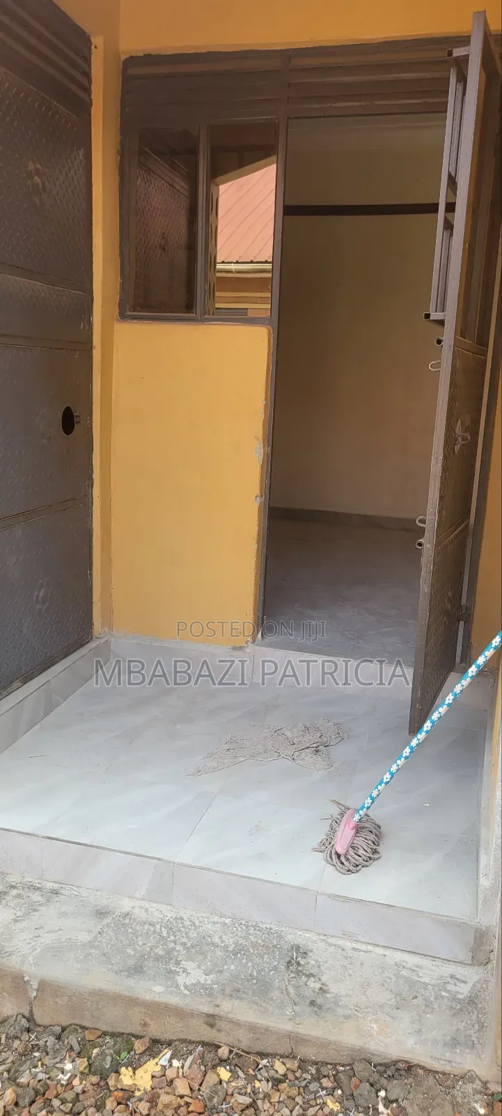 1bdrm House in Lugoba, Kawempe for rent in Kawempe