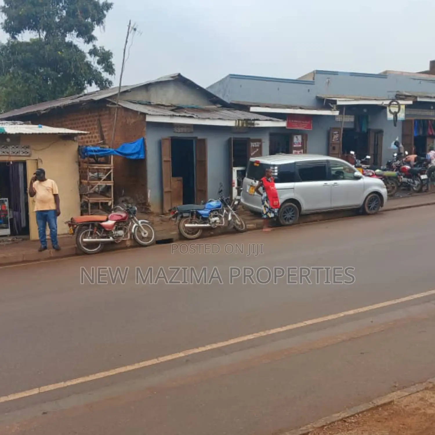 Very Busy Commercial Plot on Quicksale in Heart of Nsambya in Division A