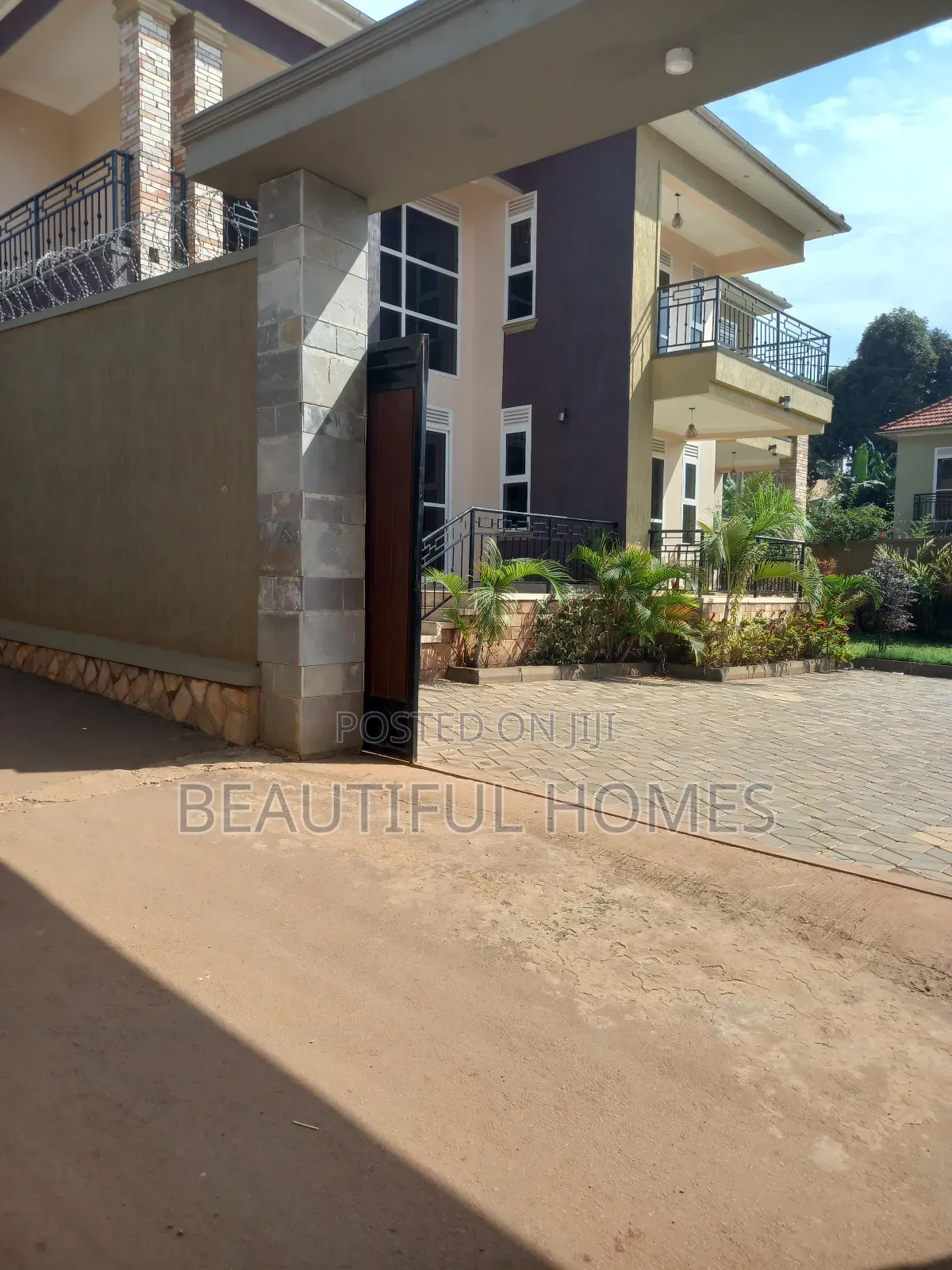 Furnished 6bdrm Mansion in Kira for sale in Kira