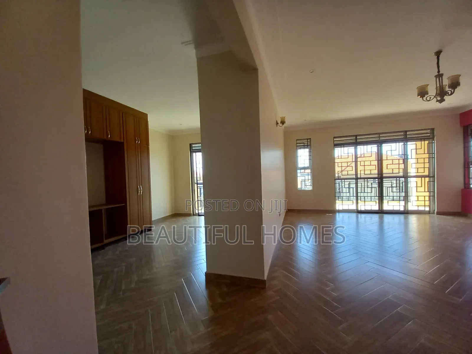 Furnished 6bdrm Mansion in Kira for sale in Kira