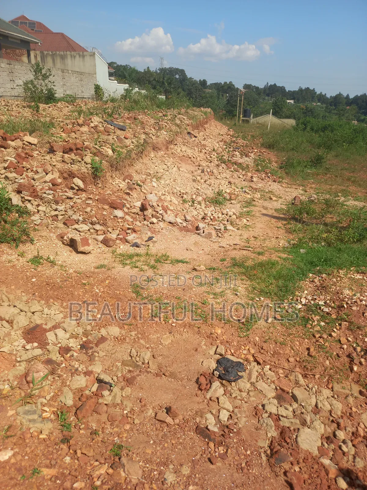 Nabusugwe Plot on Sell in Kira
