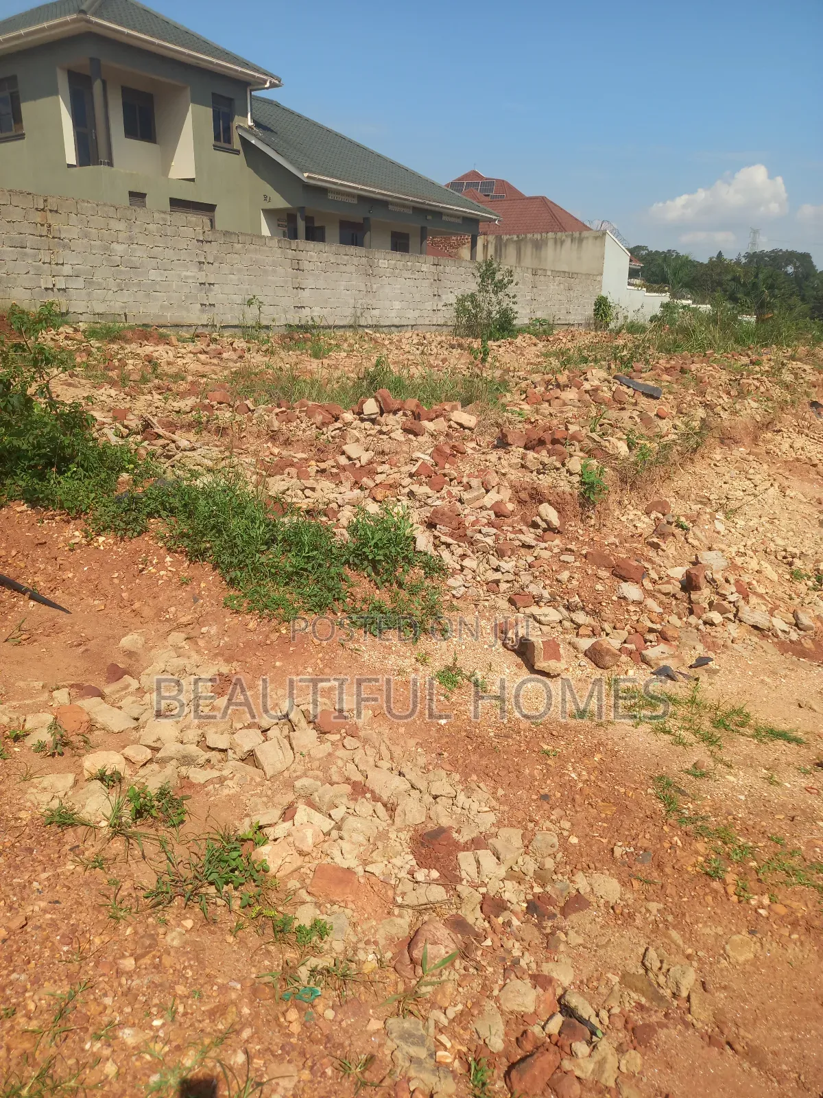 Nabusugwe Plot on Sell in Kira