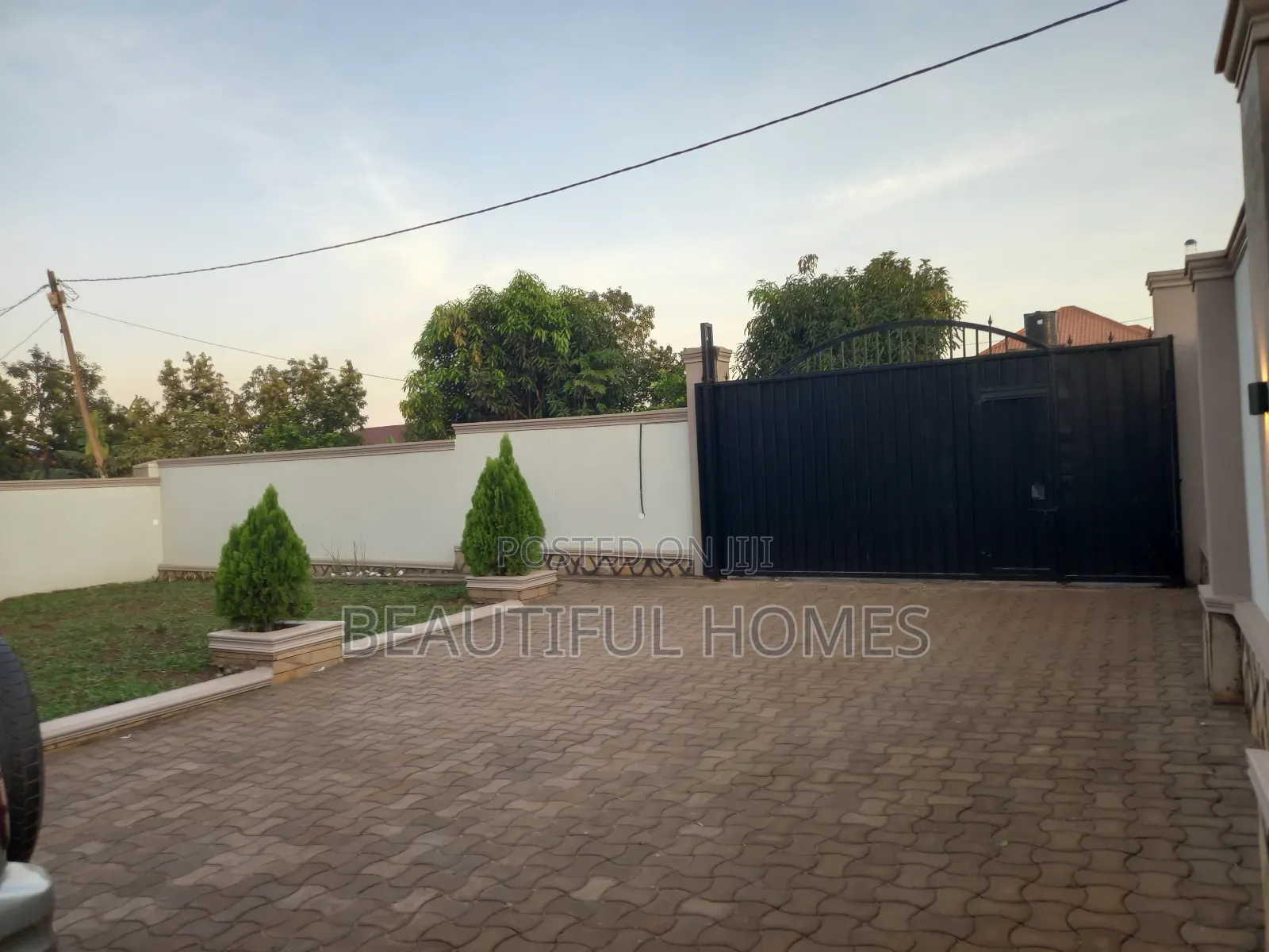 Furnished 4bdrm House in Kira for sale in Kira