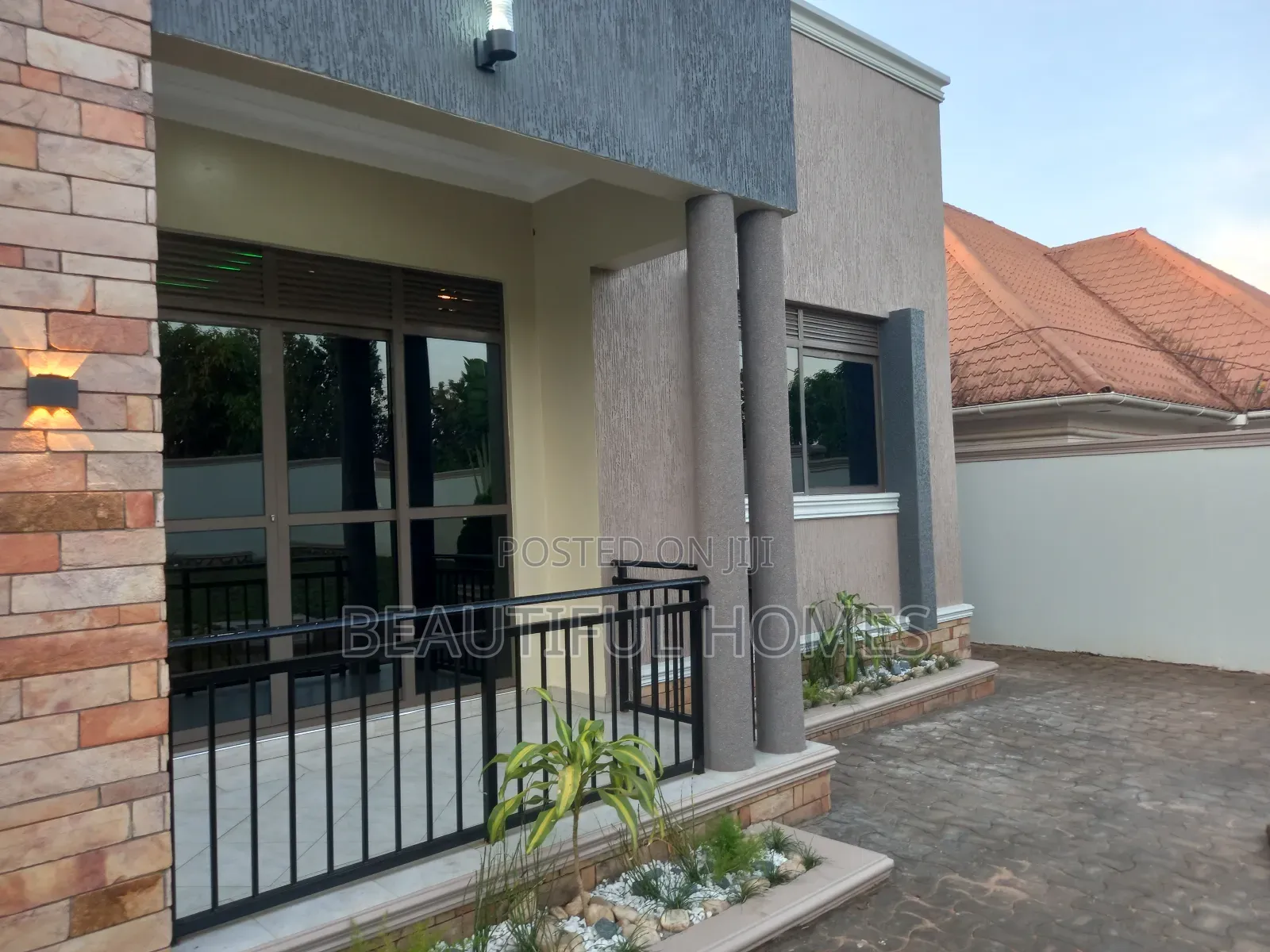 Furnished 4bdrm Bungalow in Kira for sale in Kira