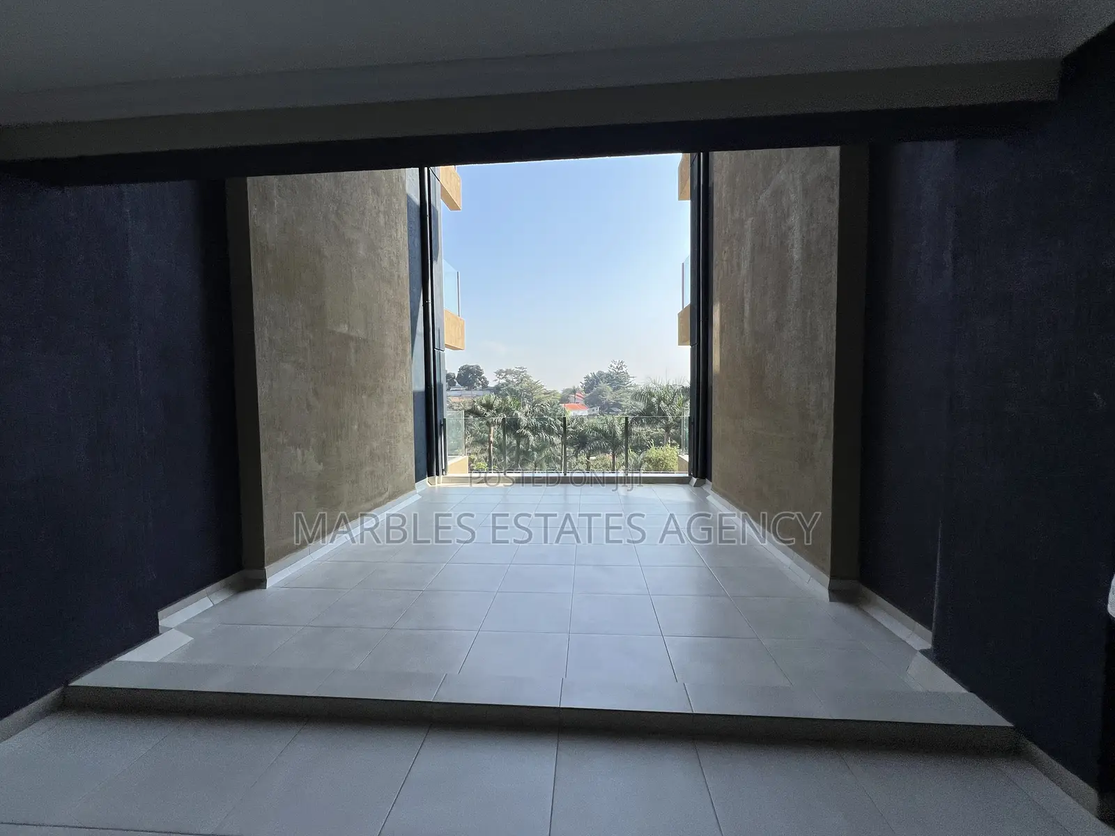 4bdrm Condo in Kololo, Central Division for sale in Central Division