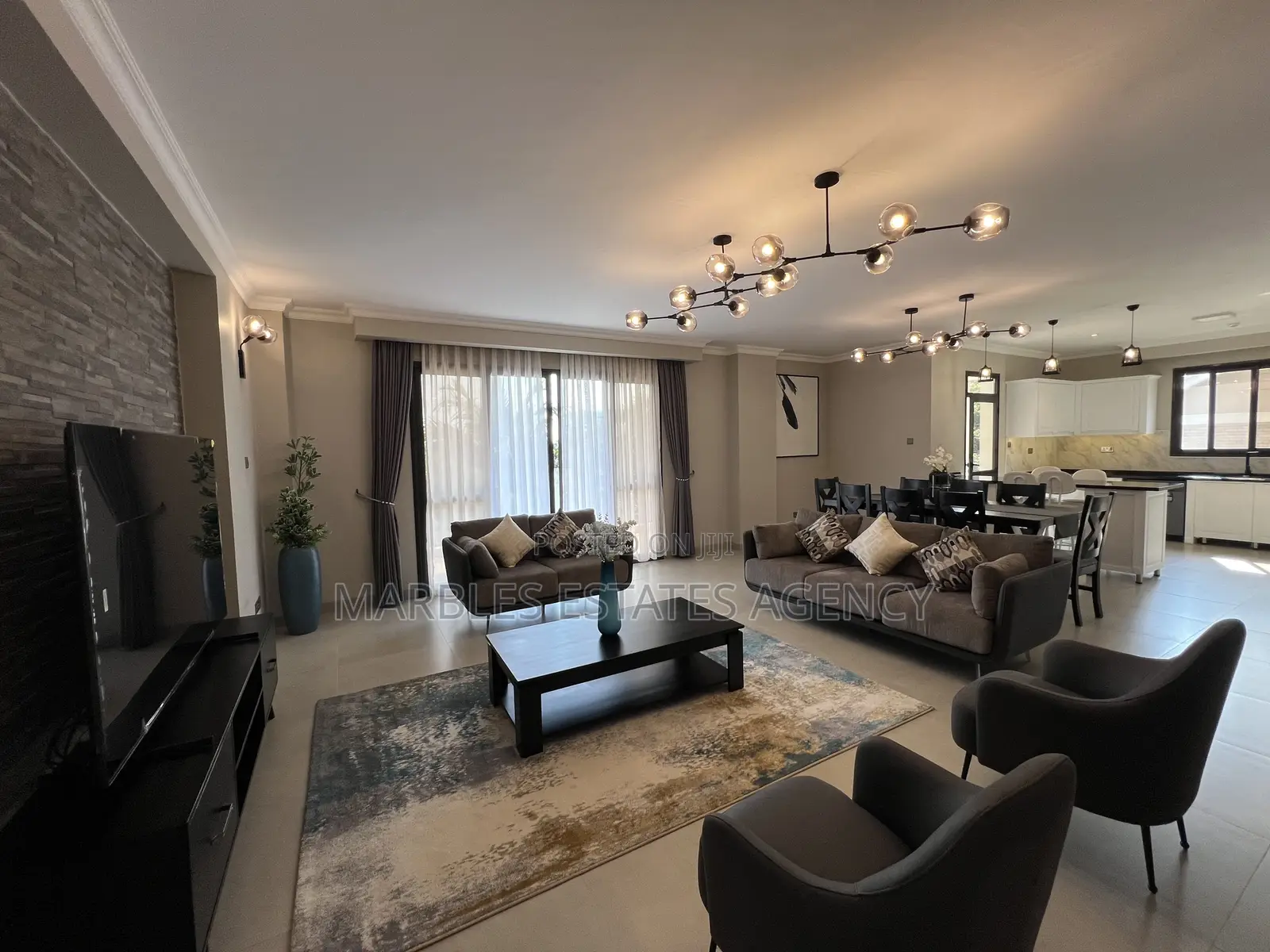 4bdrm Condo in Kololo, Central Division for sale in Central Division