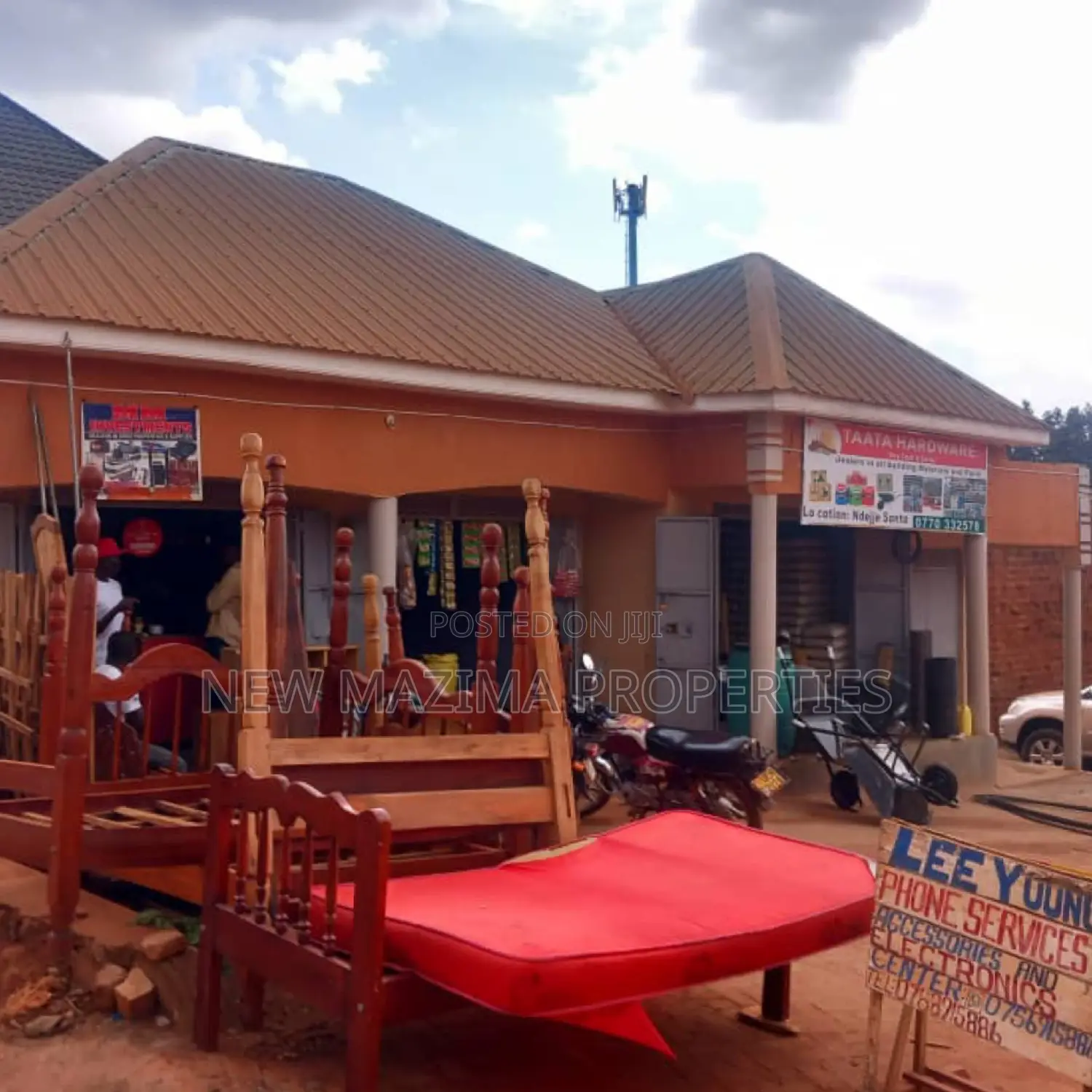 Very Busy Four Commercial Shops Quicksale in Namasuba Ndejje in Division A