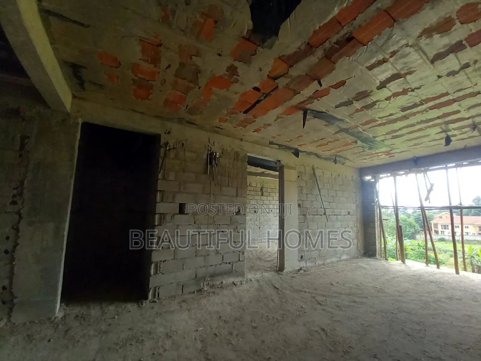 Furnished 2bdrm Condo in Kira for sale in Kira