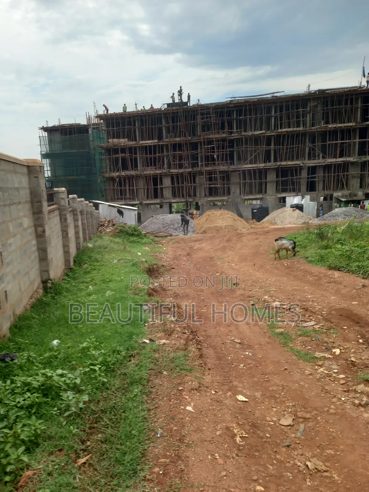 Furnished 2bdrm Condo in Kira for sale in Kira