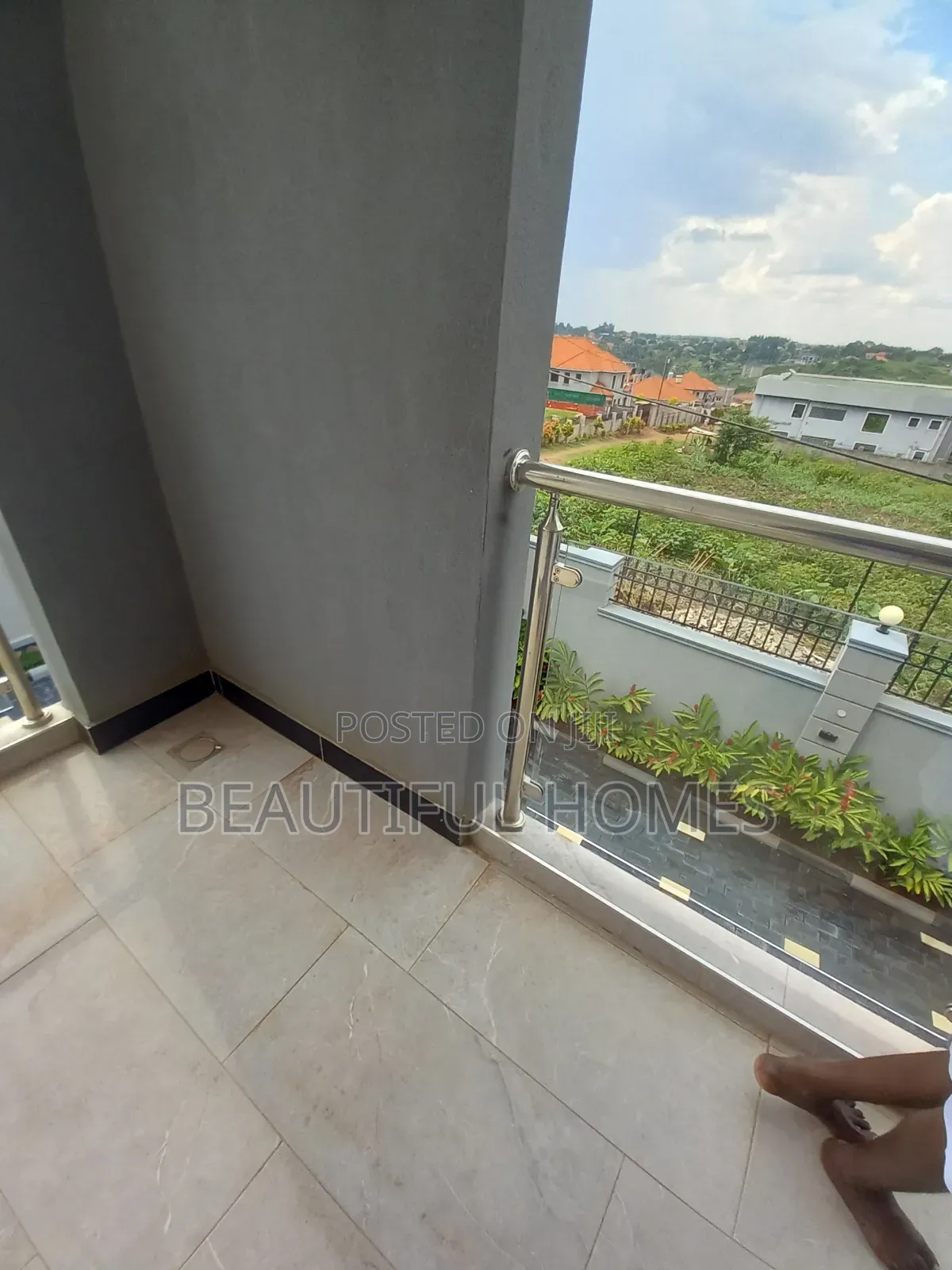 Furnished 5bdrm House in Kira for sale in Kira