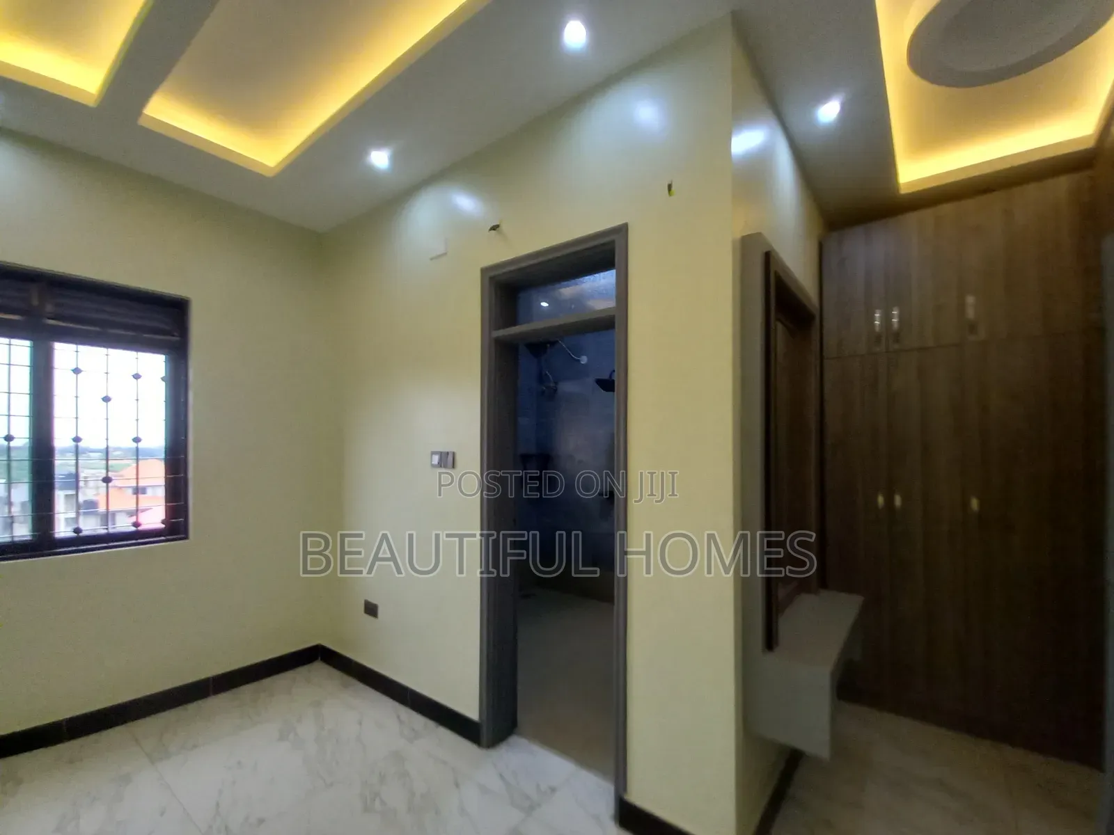 Furnished 5bdrm Mansion in Kira for sale in Kira