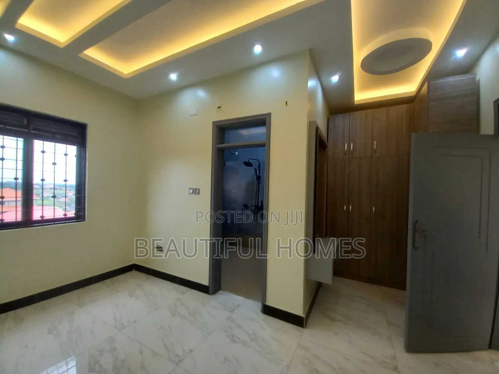 Furnished 5bdrm Mansion in Kira for sale in Kira