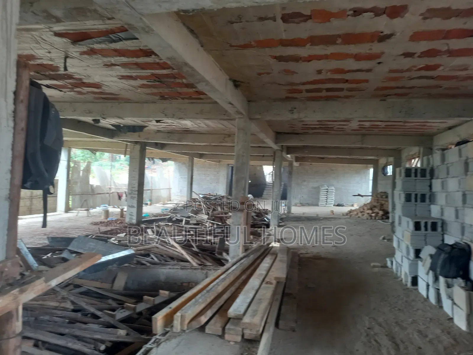 Furnished 2bdrm Condo in Kira, Central Division for sale in Central Division