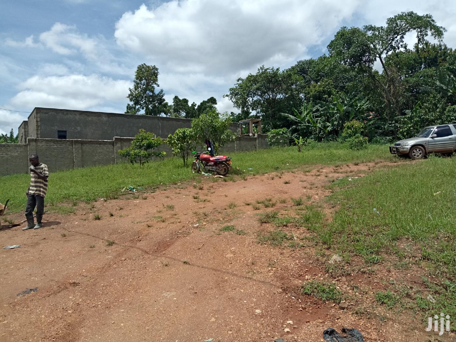 Kira Stunning Plot Near Thevmainb Road on Sell in Kampala