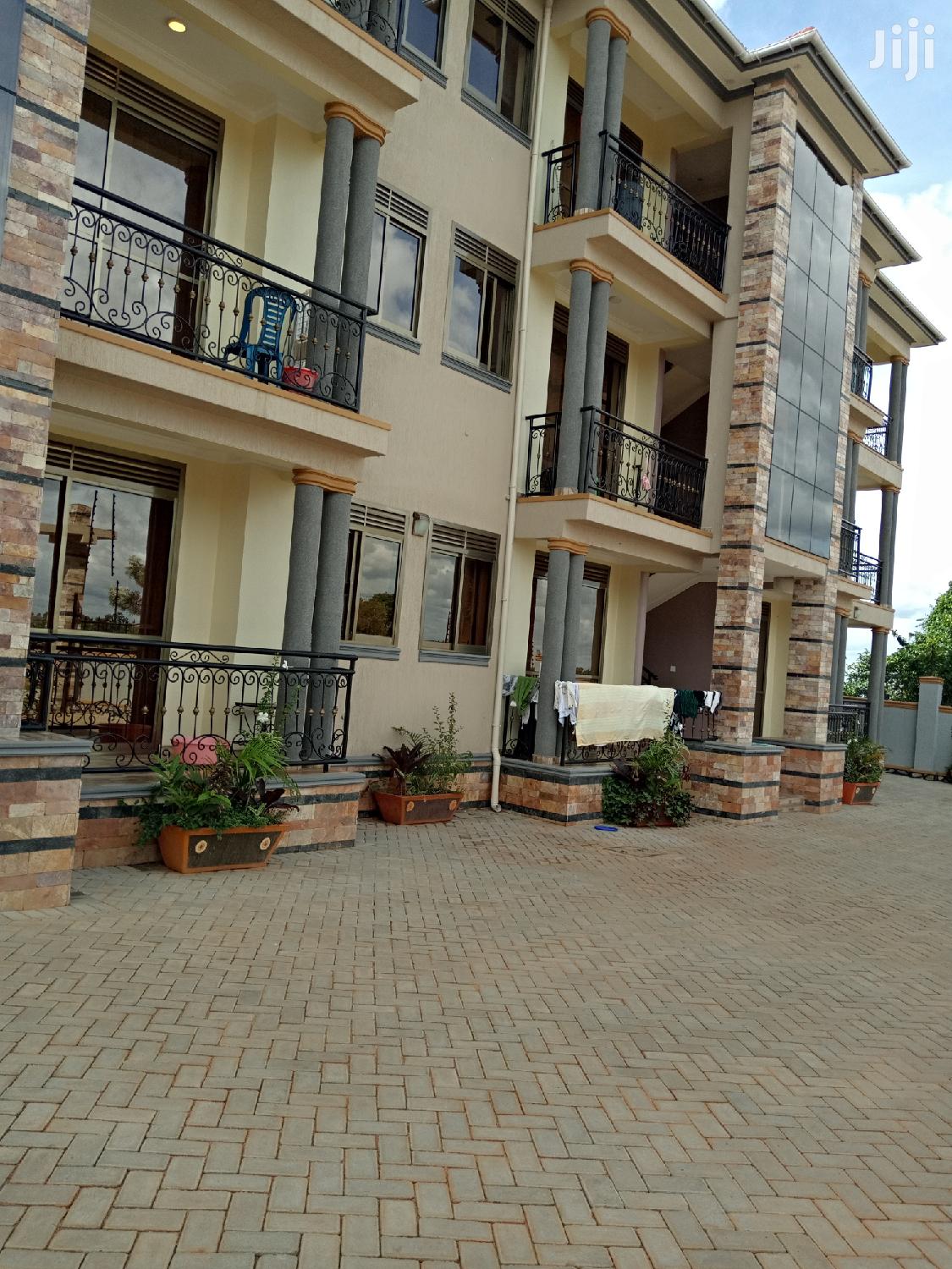 Kisaasi Stunning Apartments on Sell by the Tarmack in Kampala
