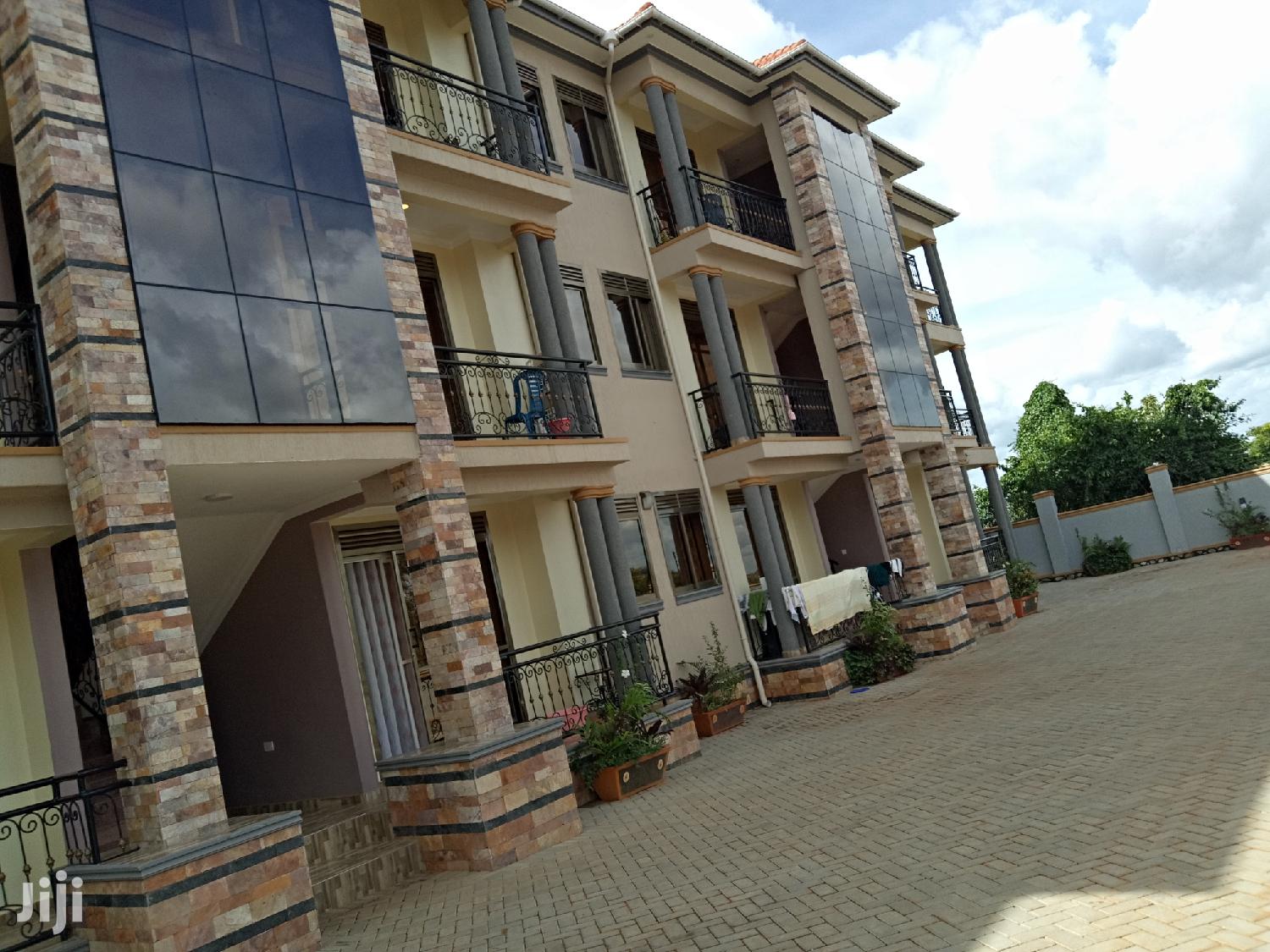 Kisaasi Stunning Apartments on Sell by the Tarmack in Kampala