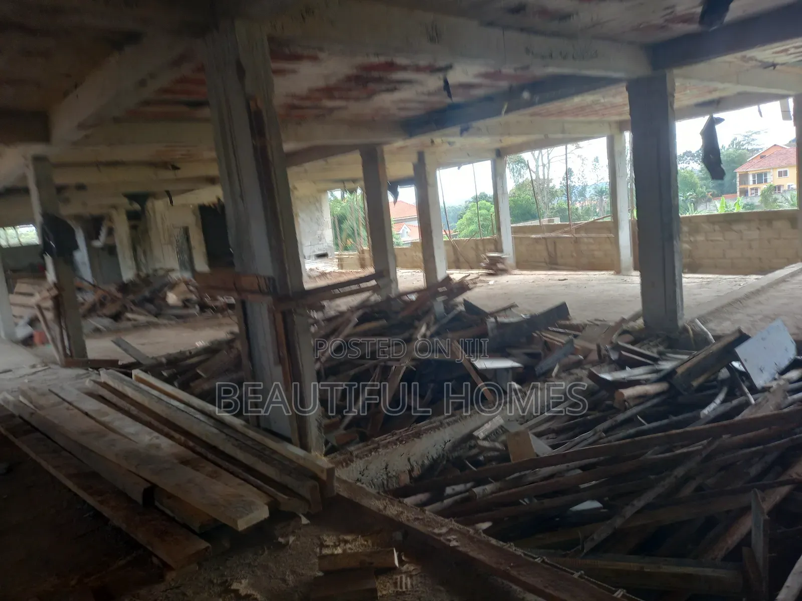 Furnished 2bdrm Condo in Kira Town, Central Division for sale in Central Division