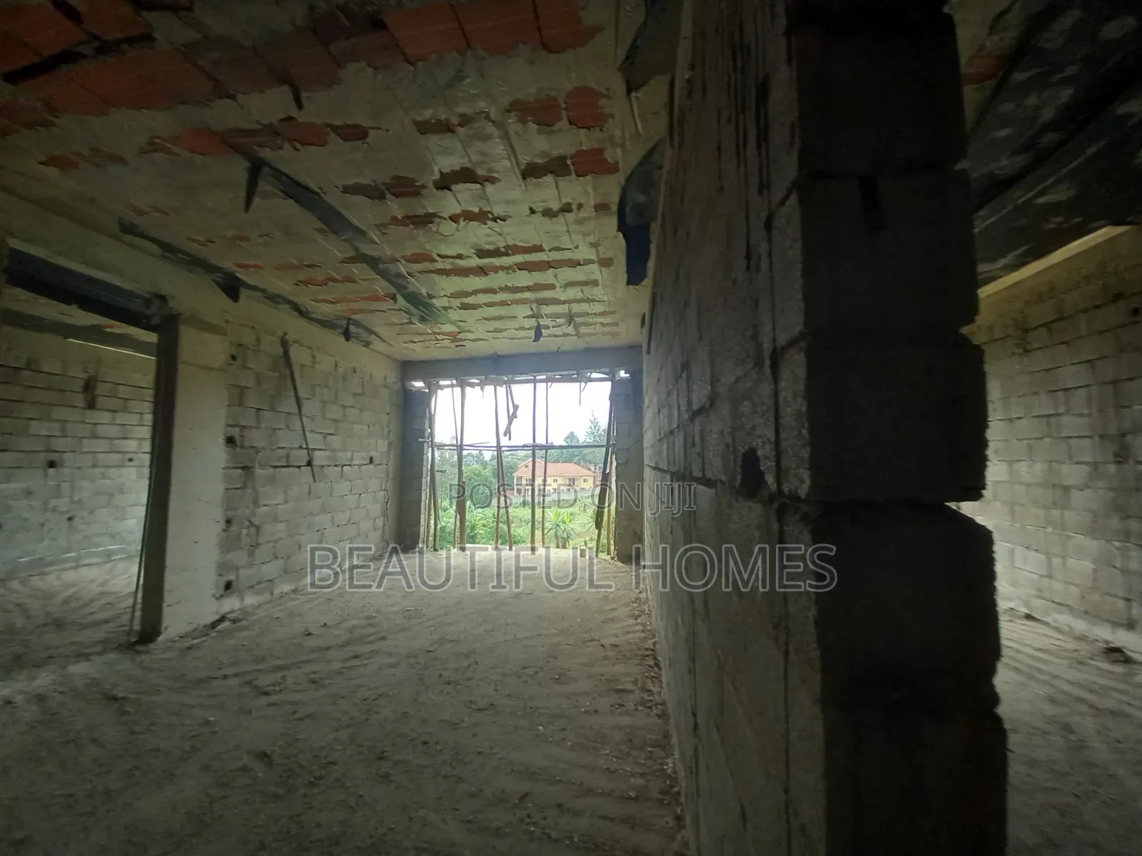 Furnished 2bdrm Condo in Kira Town, Central Division for sale in Central Division