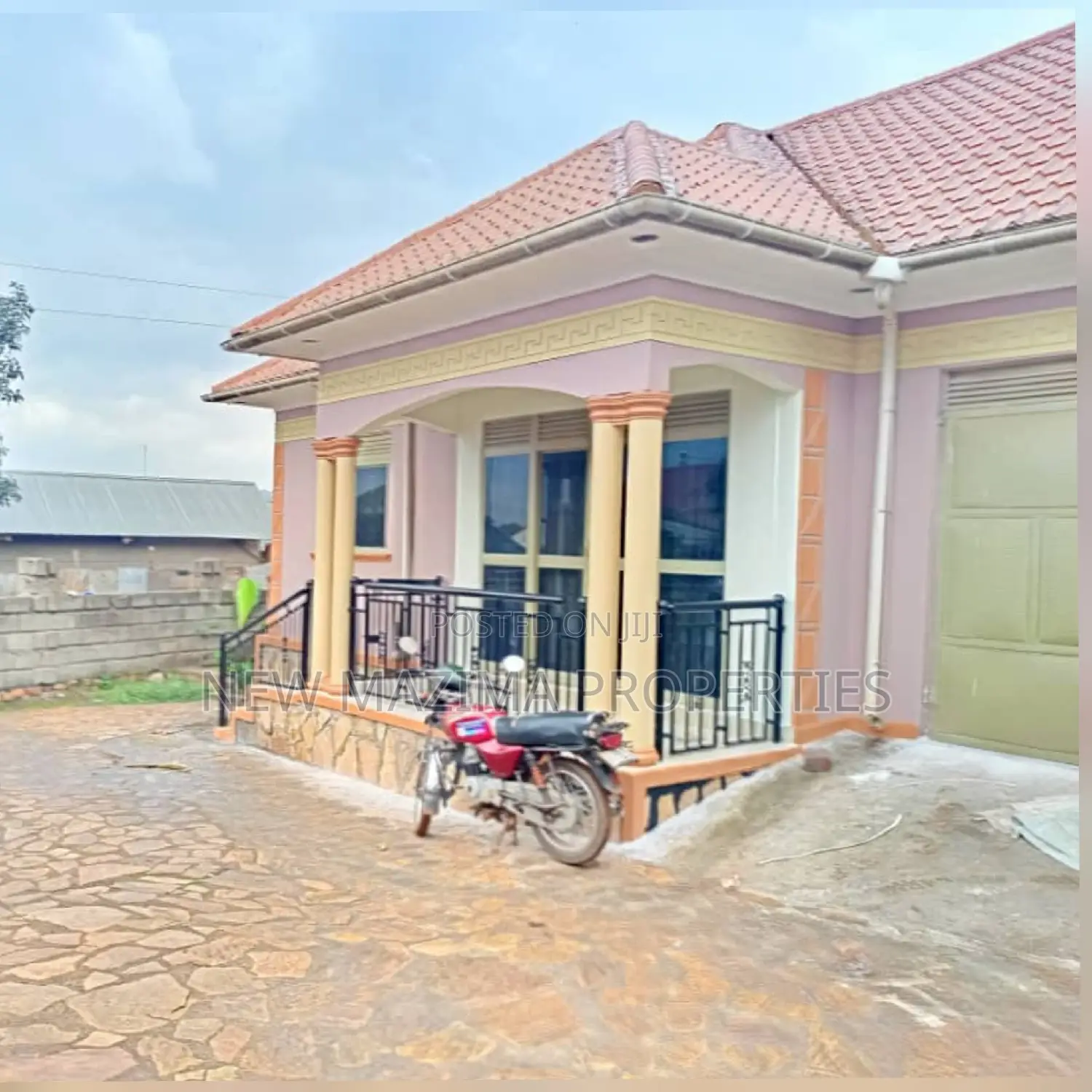3bdrm Bungalow in Bulenga Buloba, Division A for sale in Division A