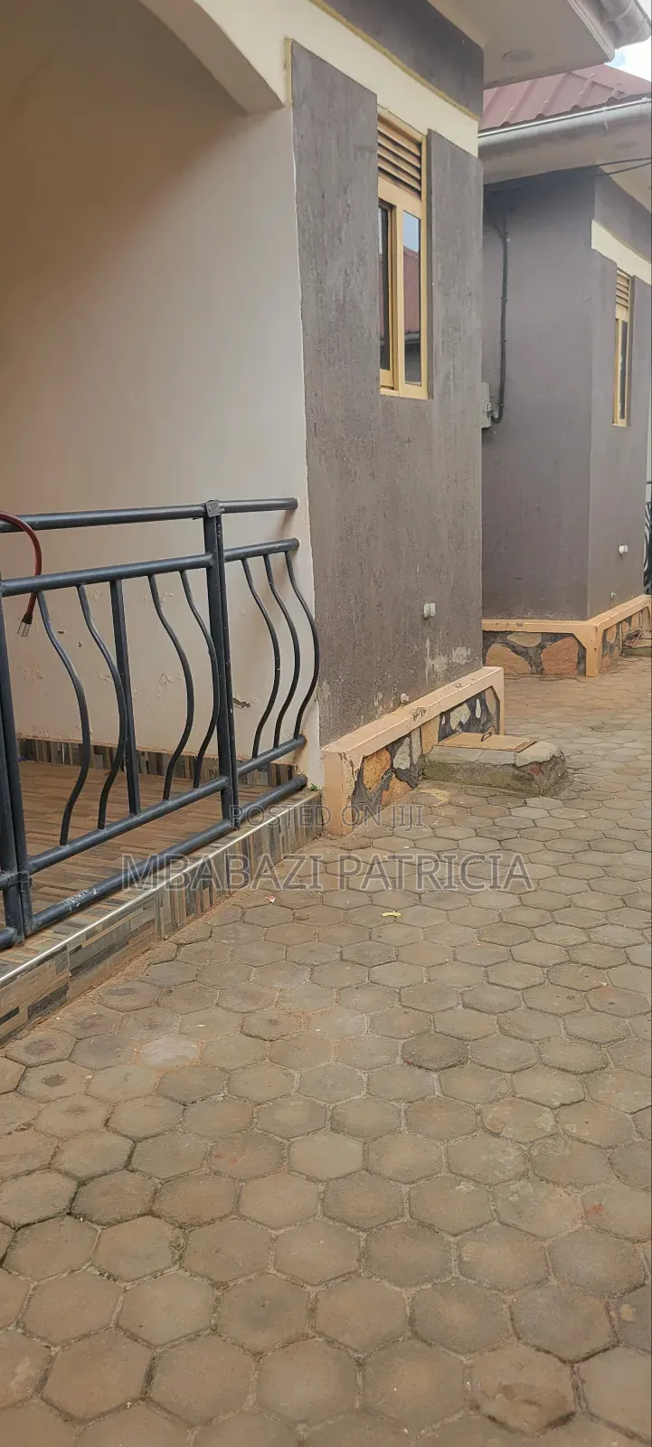 1bdrm House in Lugoba Nabweru Road, Kawempe for rent in Kawempe