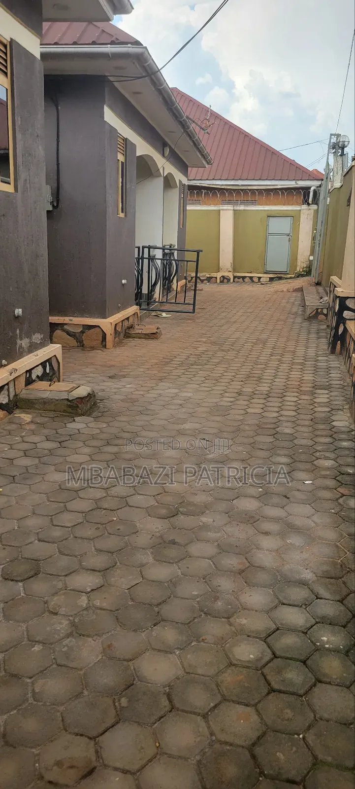 1bdrm House in Lugoba Nabweru Road, Kawempe for rent in Kawempe