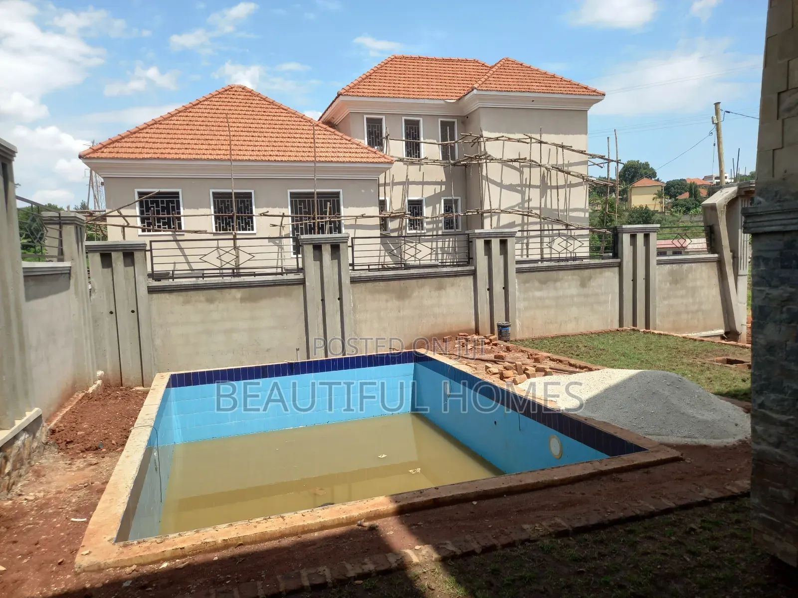 Furnished 7bdrm Duplex in Ntinda, Nakawa for sale in Nakawa