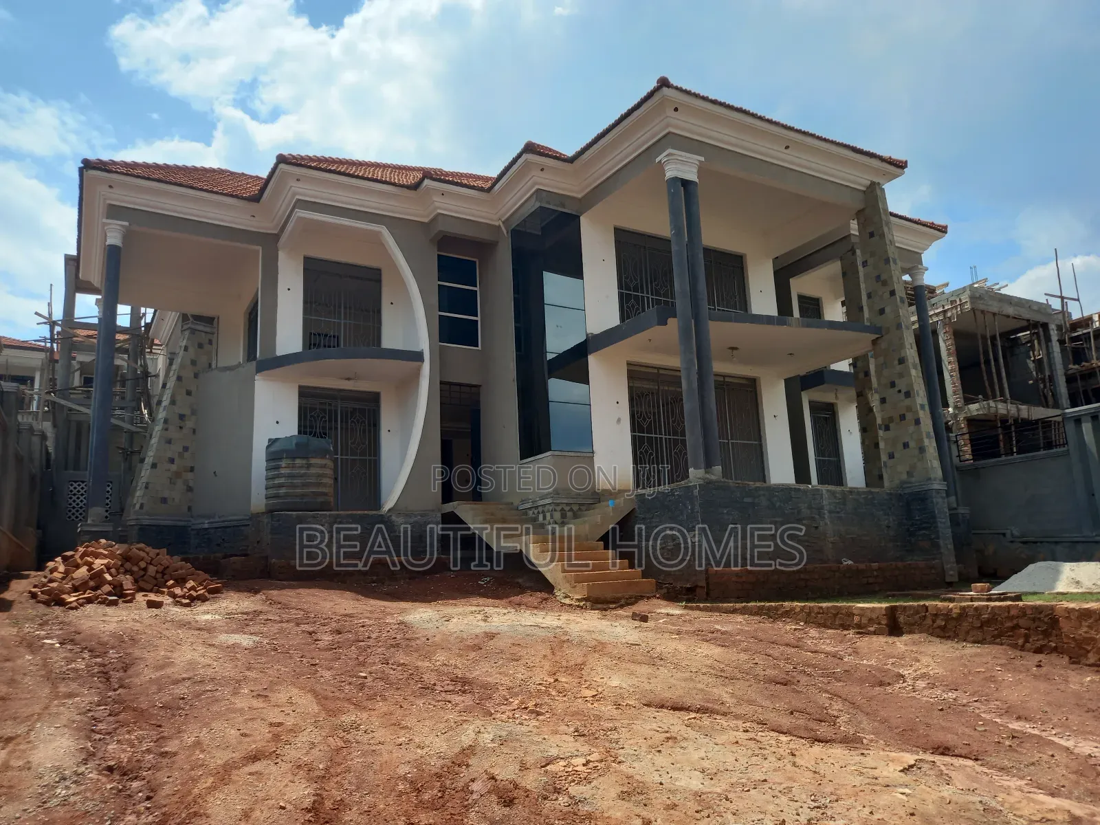 Furnished 7bdrm Duplex in Ntinda, Nakawa for sale in Nakawa