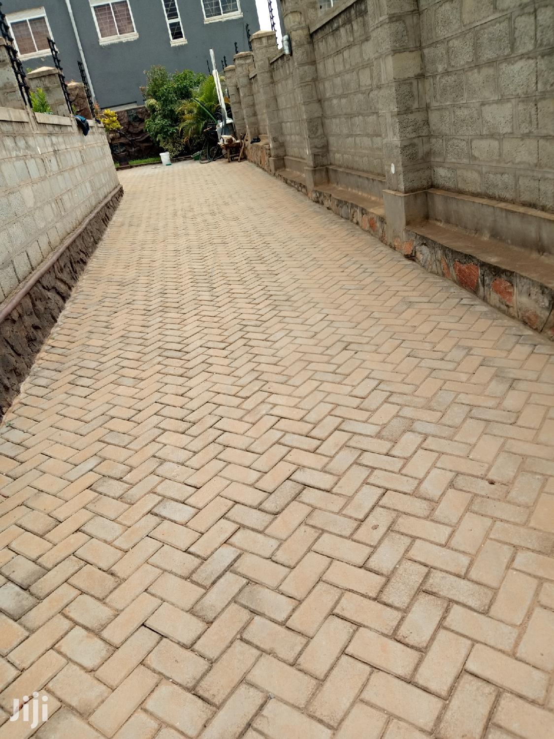 Kira Posh Castle For Sell In Tarmacked Neighborhood in Kampala