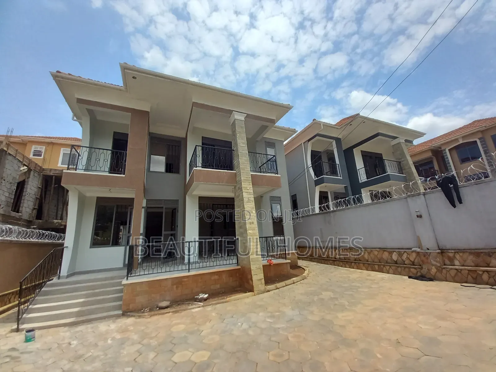 Furnished 4bdrm Mansion in Kira Gated Estate for sale in Kira