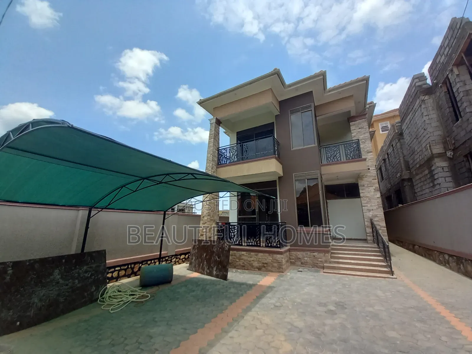 Furnished 4bdrm House in Kira Gated Estate for sale in Kira
