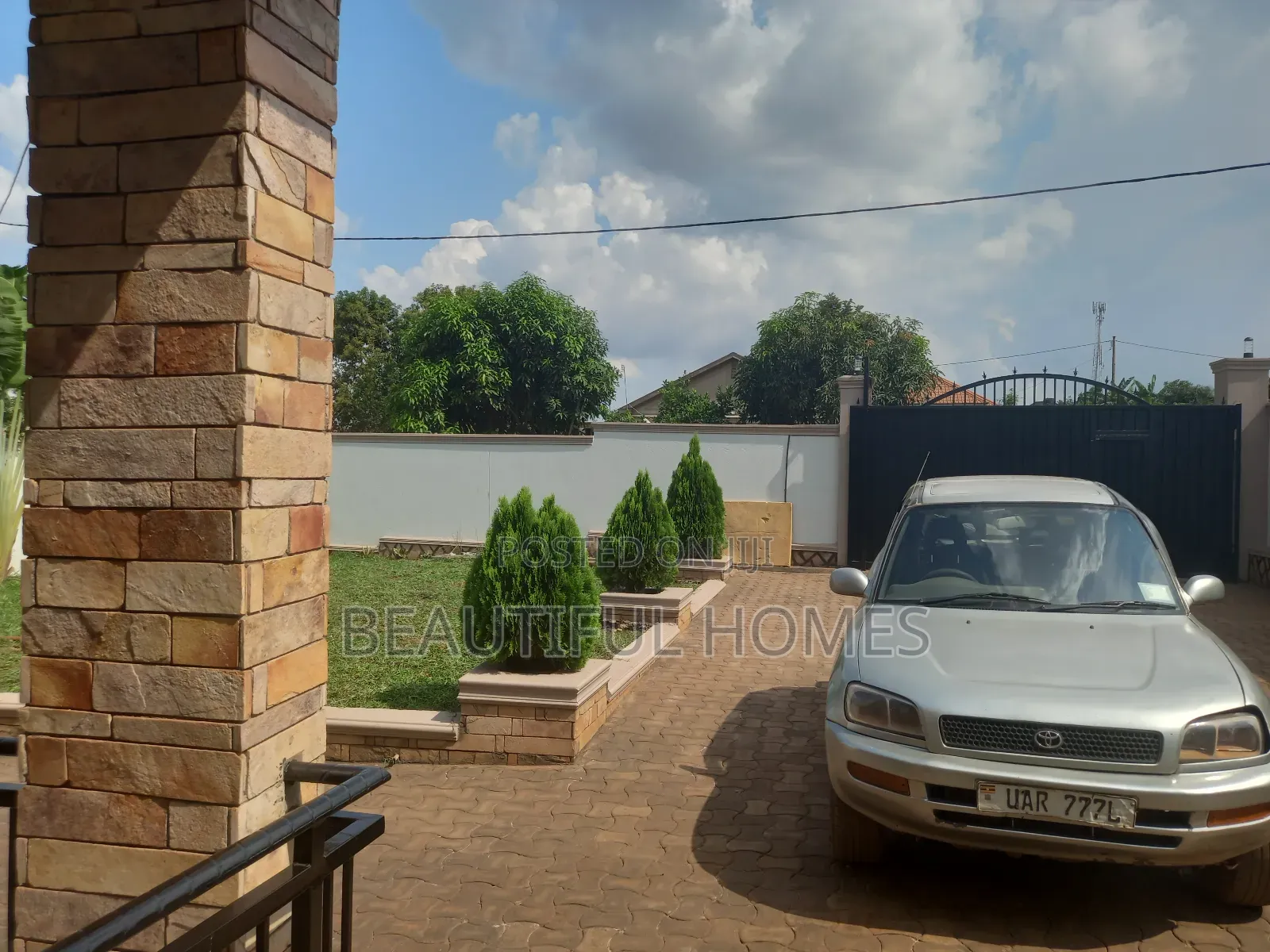 Furnished 4bdrm House in Kira for sale in Kira