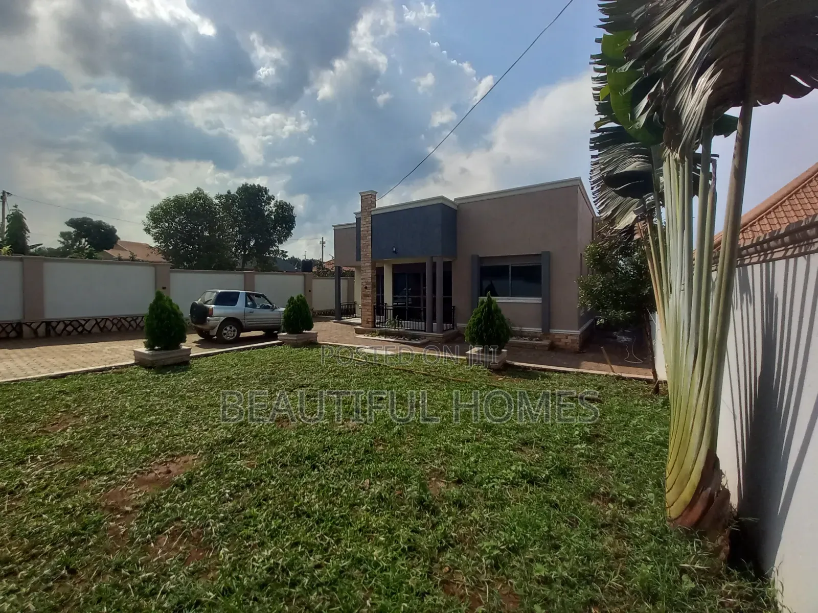 Furnished 4bdrm Maisonette in Kira for sale in Kira