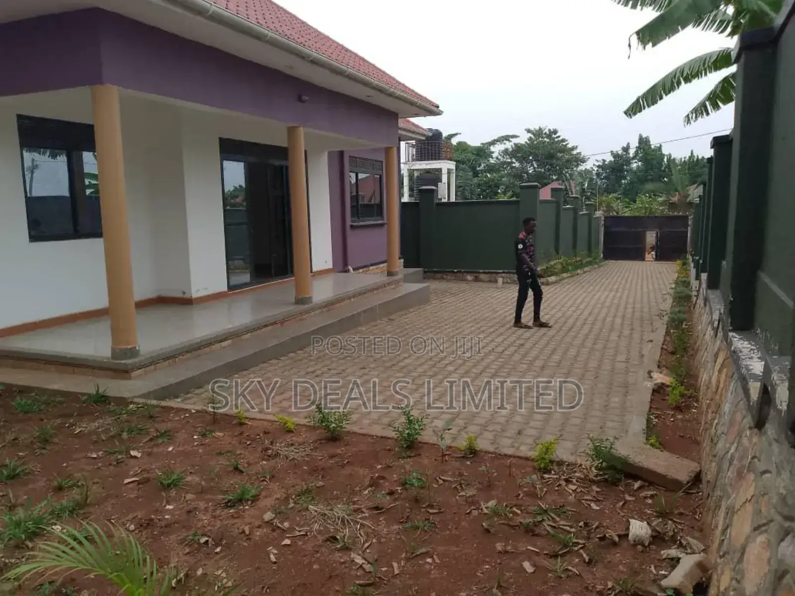 3bdrm Mansion in Buwate, Nakawa for rent in Nakawa
