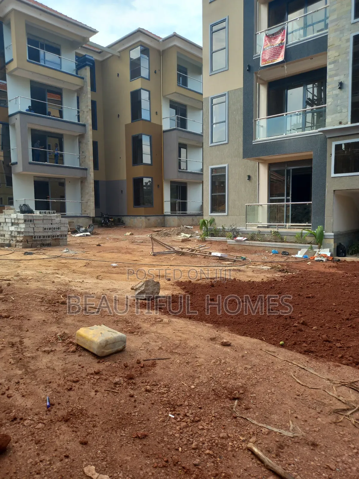 Furnished 2bdrm Block of Flats in Kisaasi, Central Division for sale in Central Division