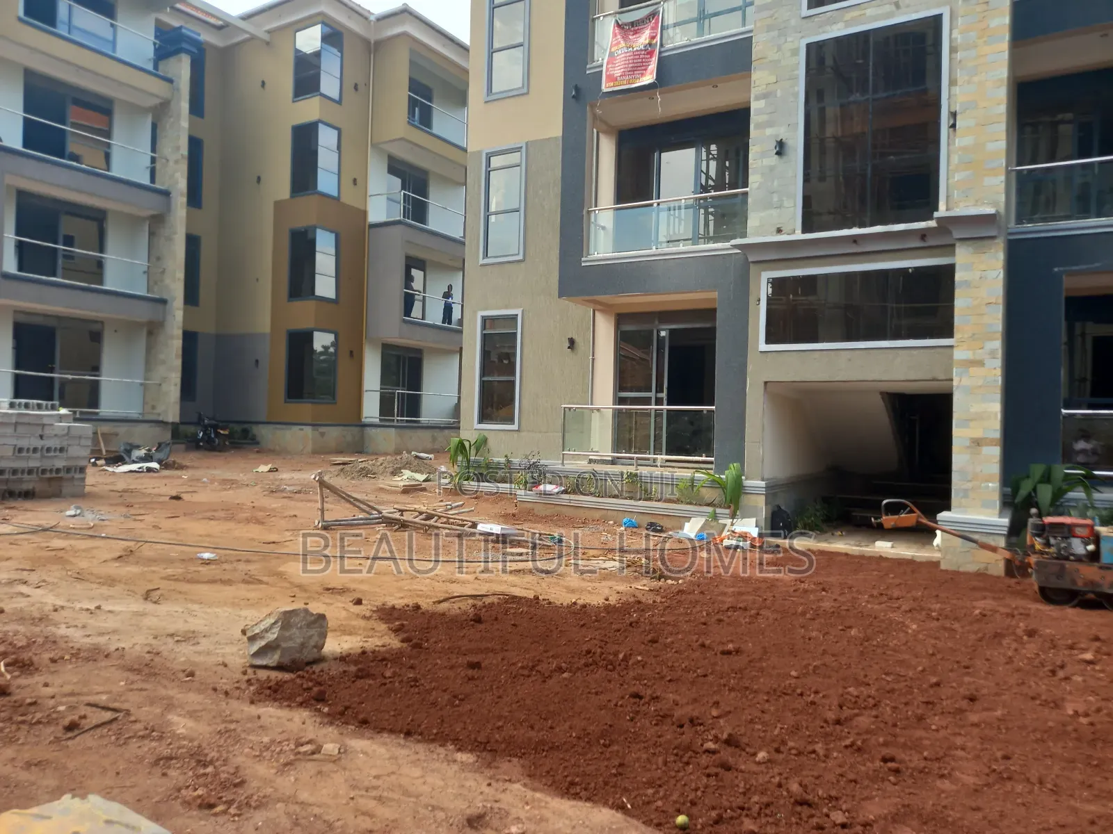 Furnished 2bdrm Block of Flats in Kisaasi, Central Division for sale in Central Division