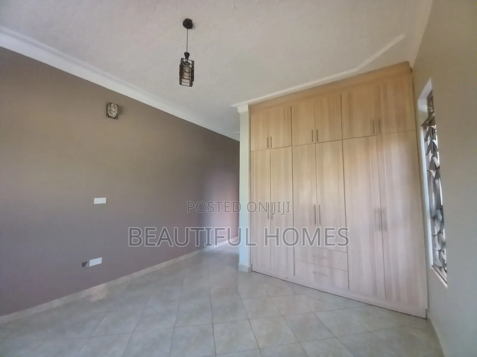 Furnished 2bdrm Block of Flats in Kisaasi, Central Division for sale in Central Division