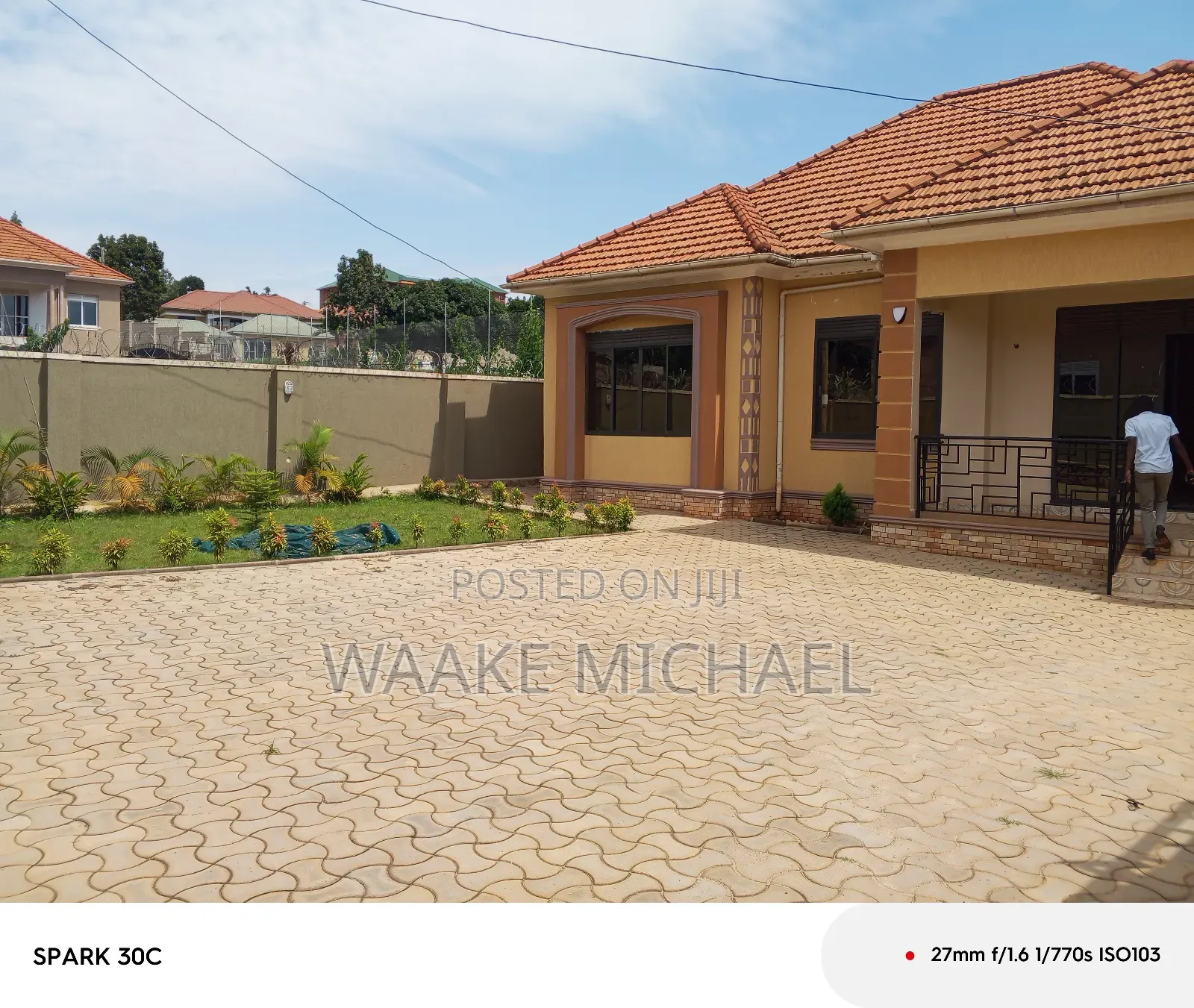4bdrm Bungalow in Kira Estate, Central Division for rent in Central Division