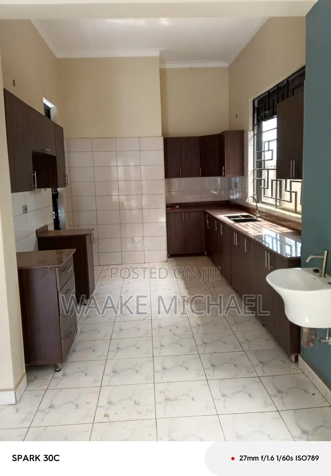 4bdrm Bungalow in Kira Estate, Central Division for rent in Central Division