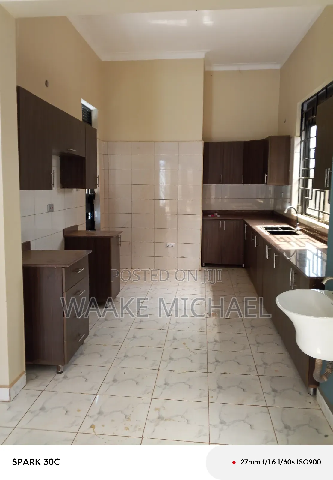 4bdrm Bungalow in Kira Estate, Central Division for rent in Central Division