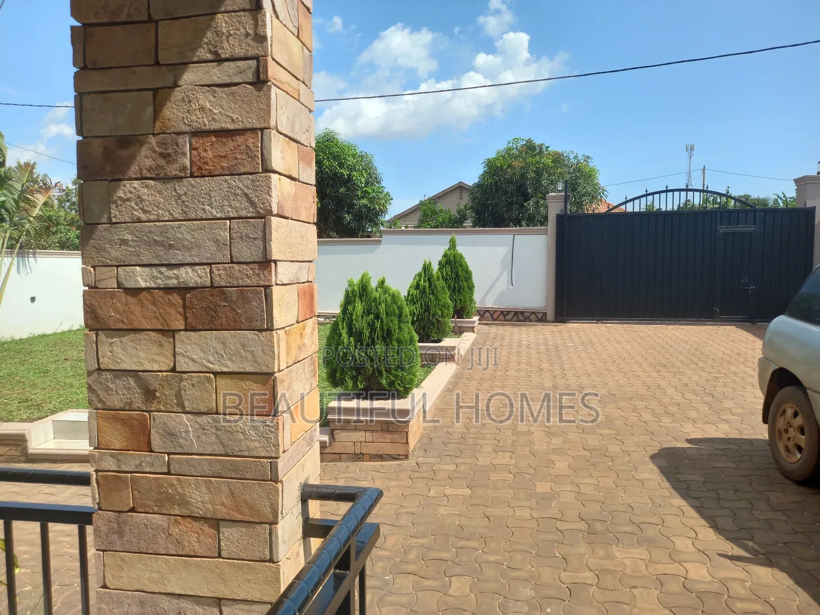 Furnished 4bdrm House in Kira for sale in Kira