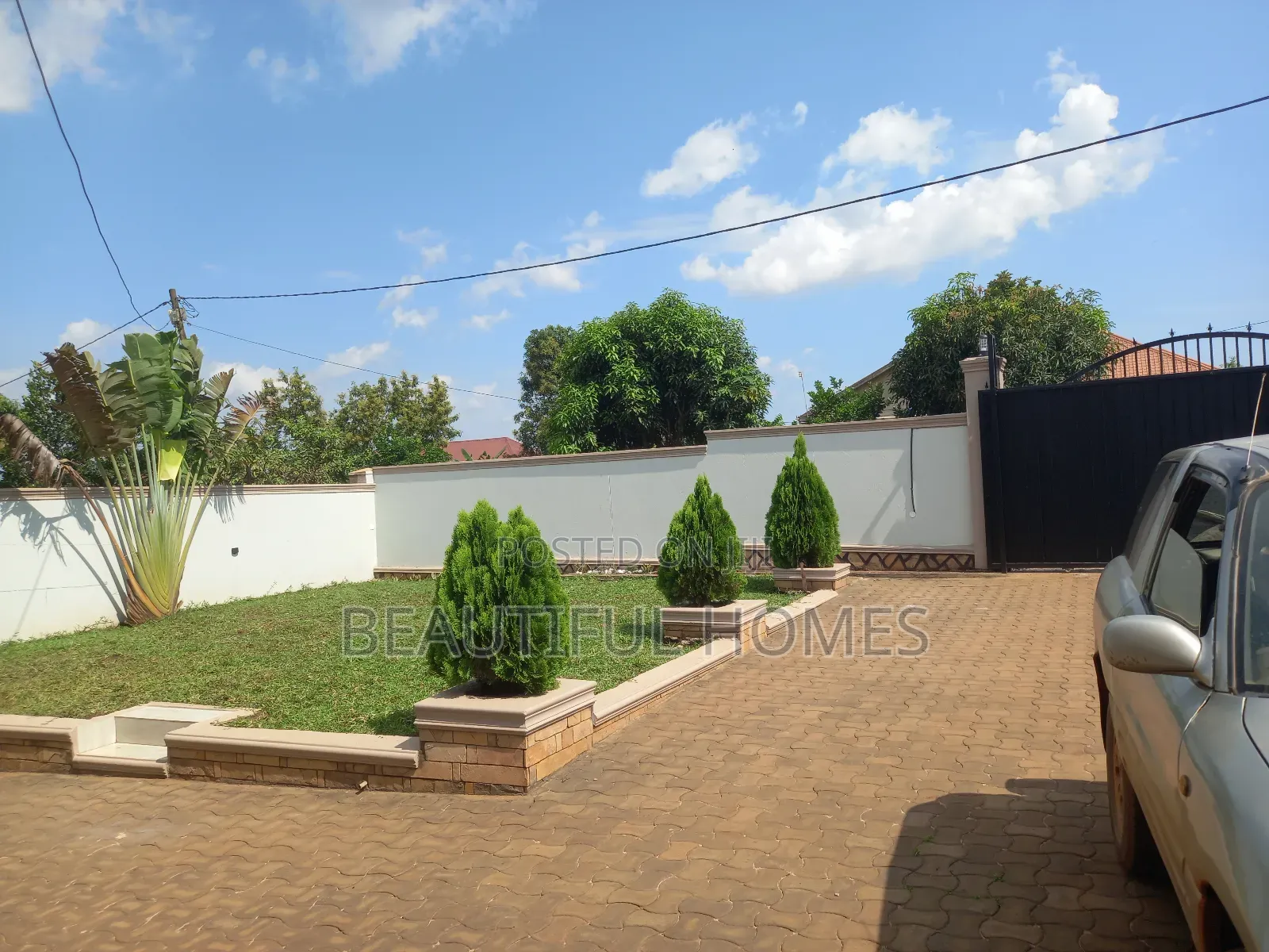 Furnished 4bdrm House in Kira for sale in Kira