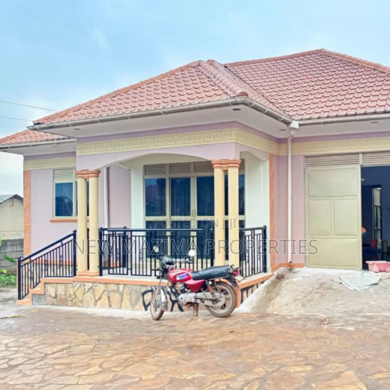 3bdrm Bungalow in Bulenga Buloba, Division A for sale in Division A