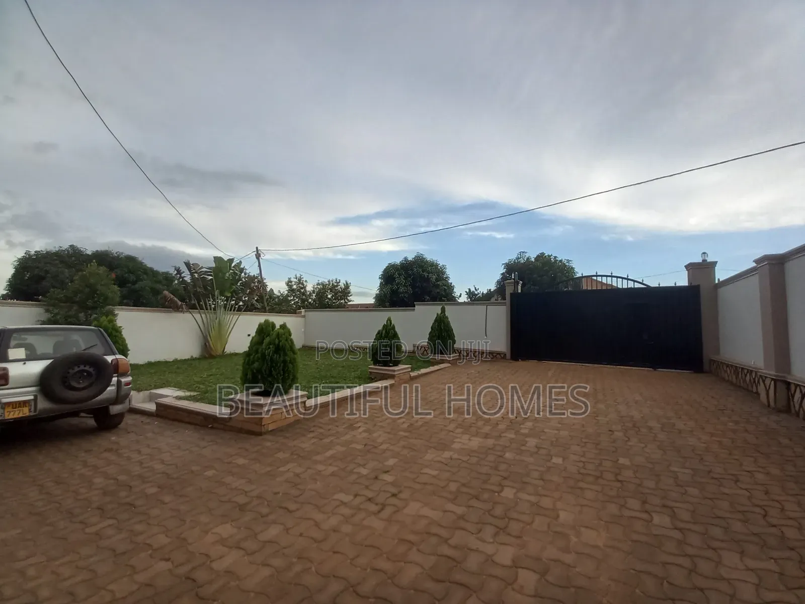 Furnished 4bdrm House in Kira for sale in Kira