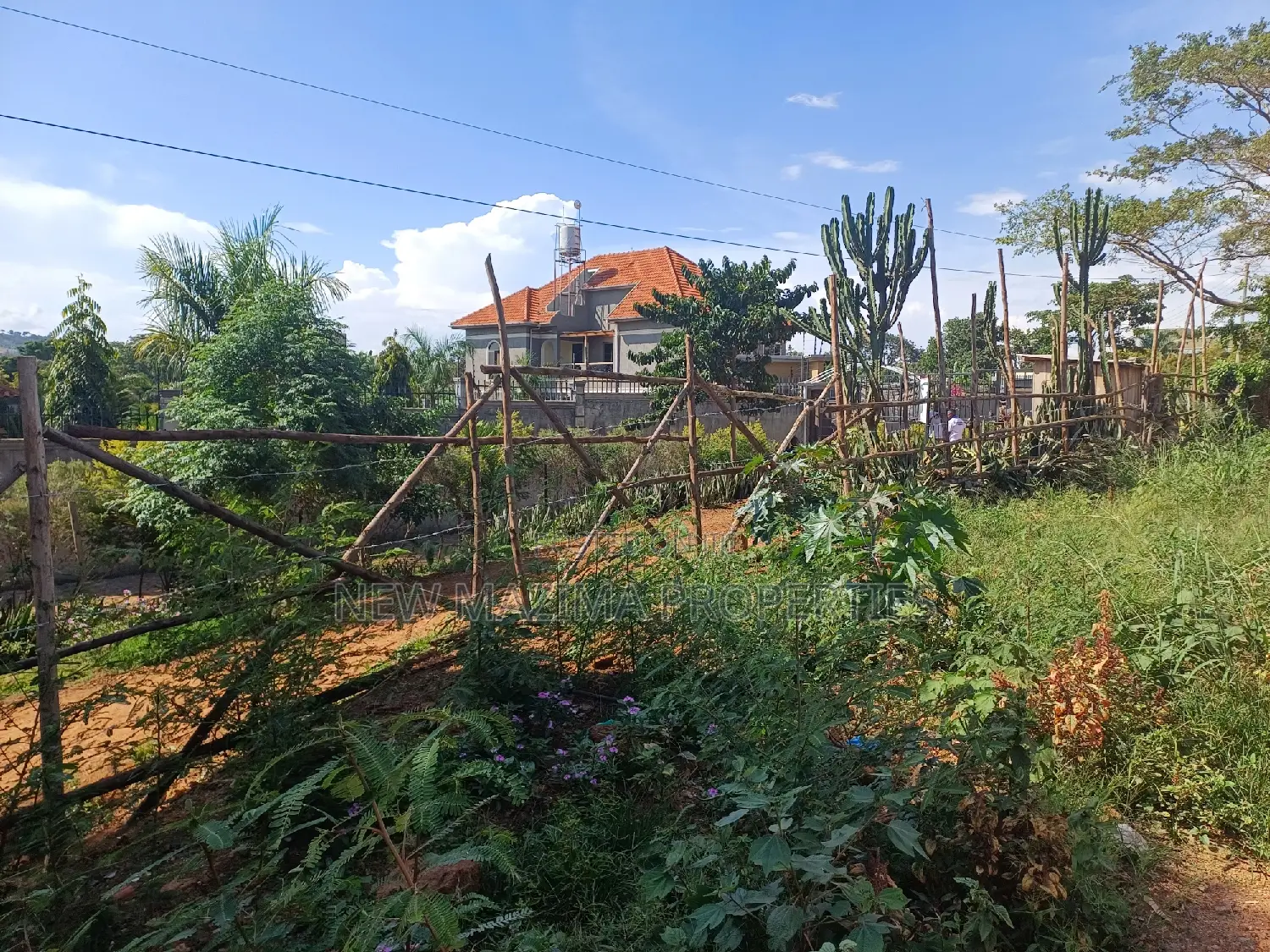 Very Beautiful 38decimams With Lake View in Busabala Heights in Division A