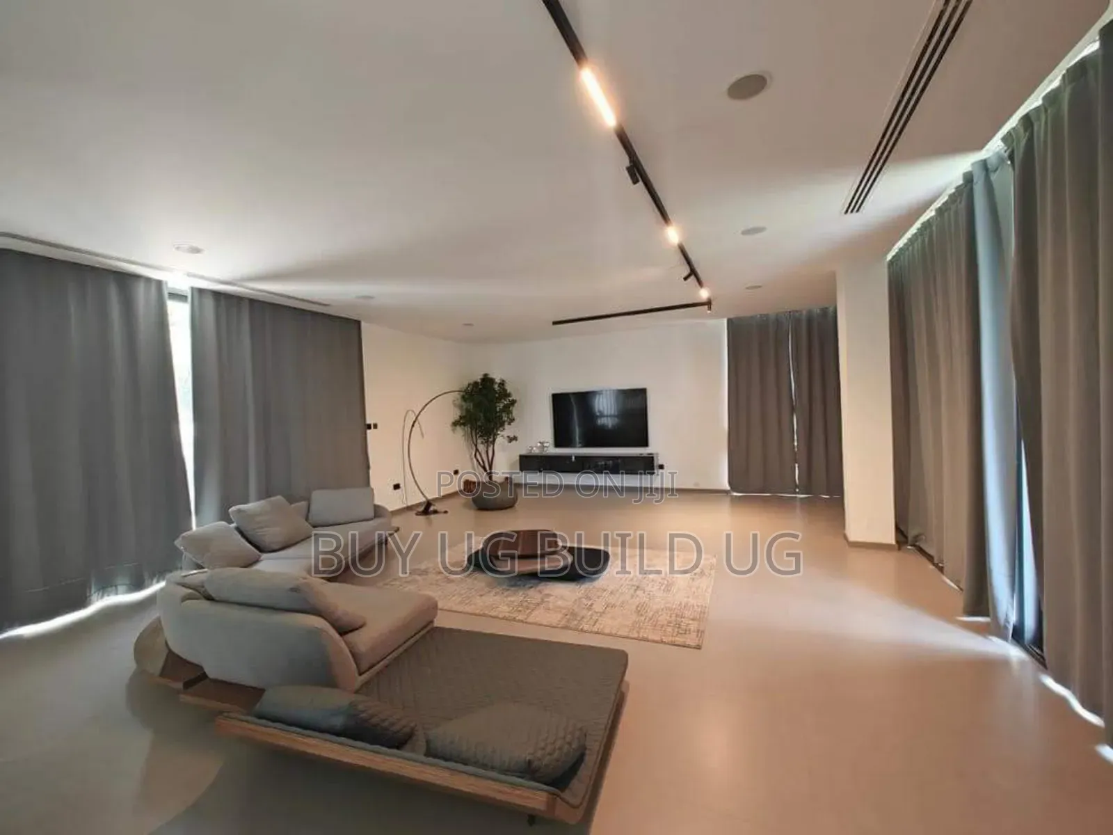 5bdrm Maisonette in Munyonyo - Kampala, Central Division for sale in Central Division