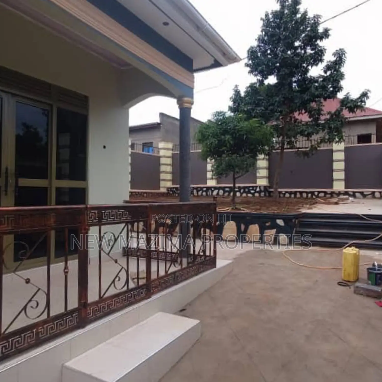 3bdrm Bungalow in Bulenga Town, Division A for sale in Division A