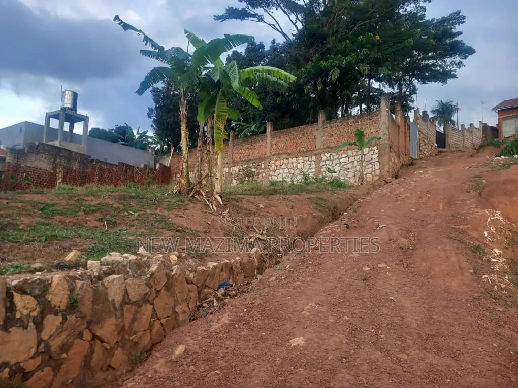 Very Beautiful Plot Equivalent to 70 Ft X 30 Ft Onsale Gangu in Division A