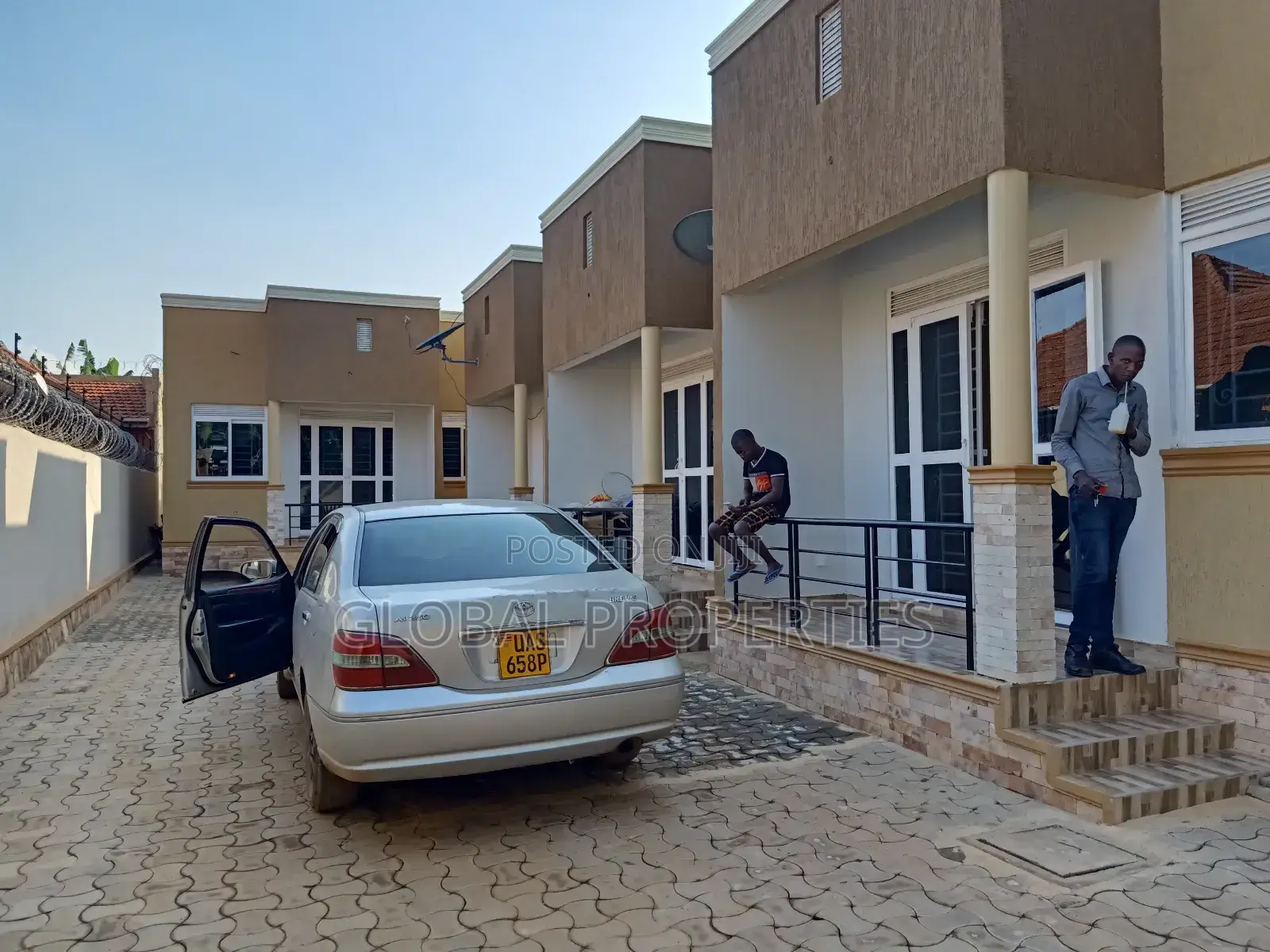 1bdrm Bungalow in Kira Kyaliwajala Rd, Central Division for rent in Central Division