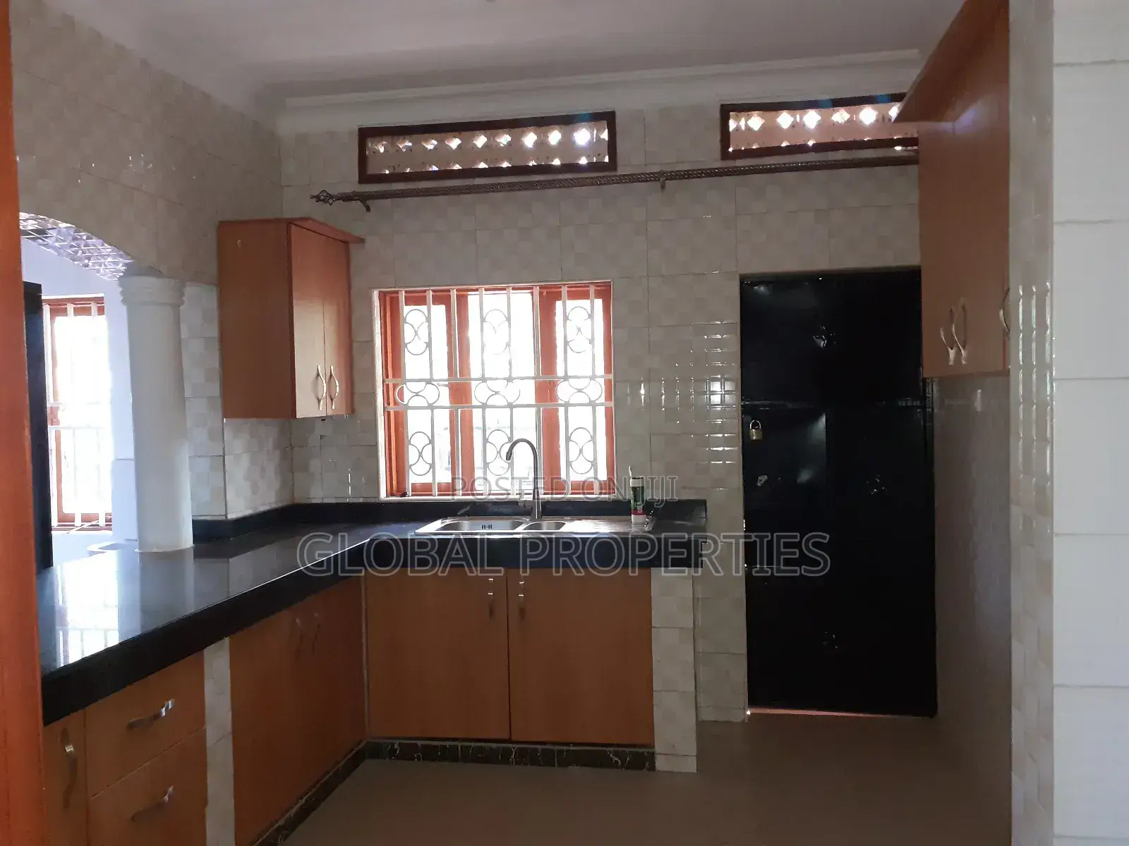 2bdrm Bungalow in Bweyogerere Mbalwa, Central Division for rent in Central Division