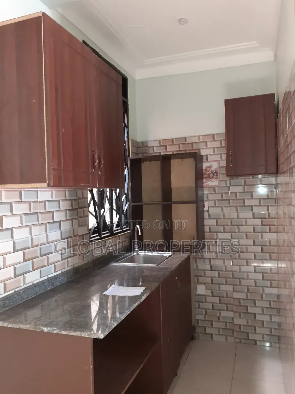 1bdrm Apartment in Kira Kyaliwajala Rd, Central Division for rent in Central Division